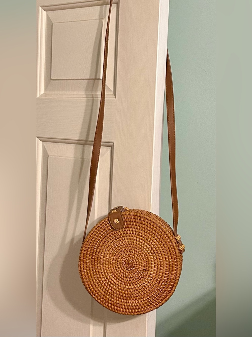 INC International Concepts Round Woven Crossbody Bag in Tan/Brown